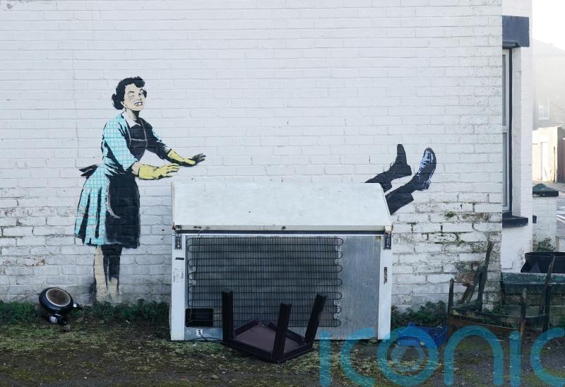 Council returns freezer to Banksy Valentine’s Day Mascara artwork