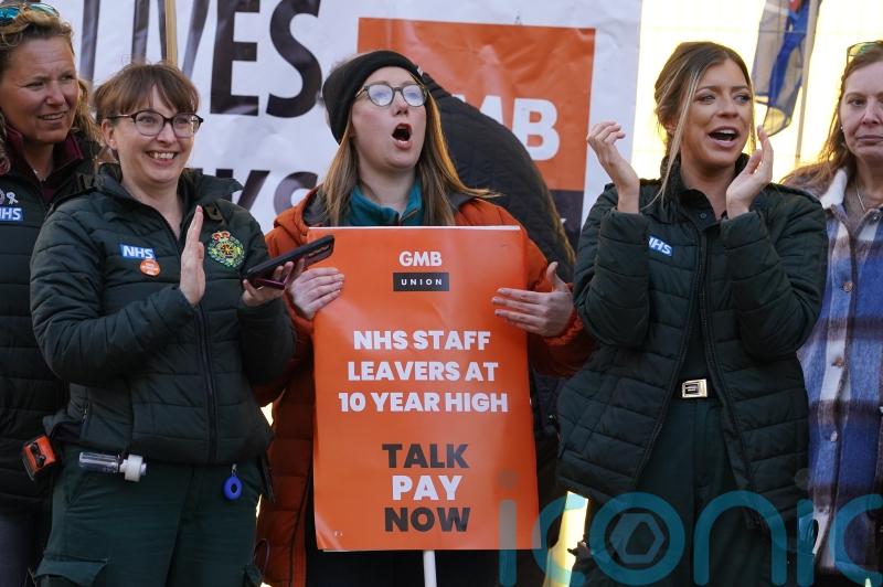 Mordaunt: Strikes only benefit Labour, not the workers