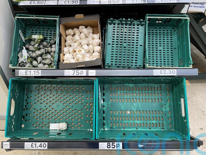 Aldi follows Asda and Morrisons with customer limits on fresh produce
