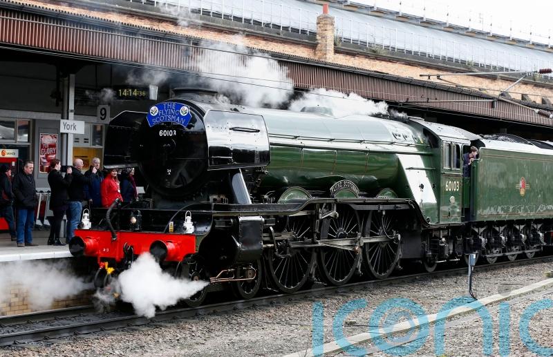 New Simon Armitage poem to mark 100 years of Flying Scotsman