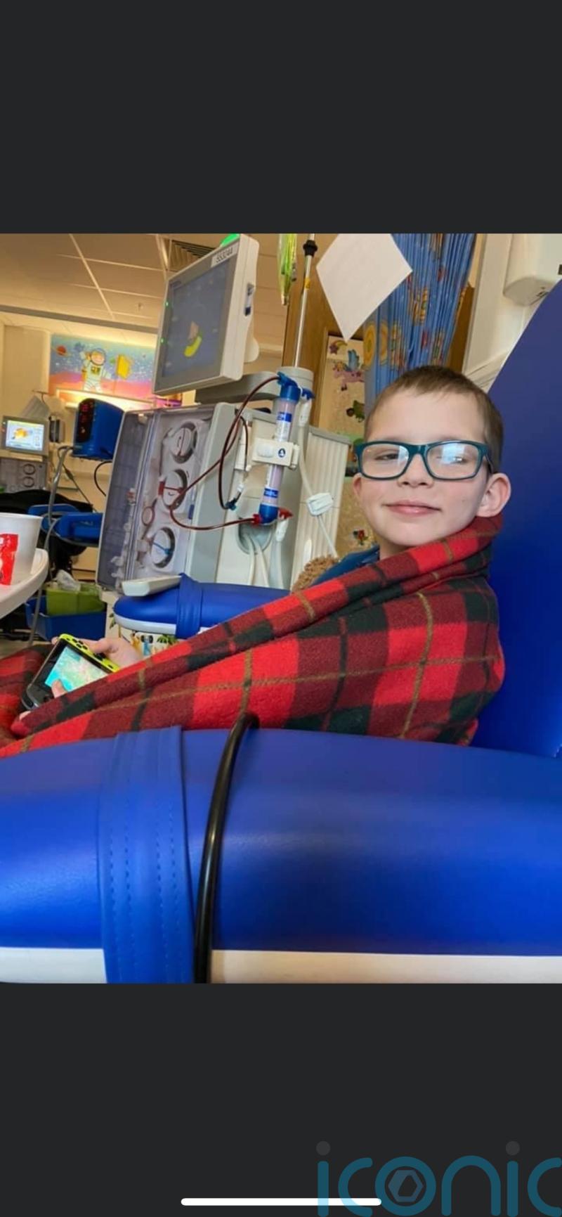 Family thank living donor after 11-year-old boy’s kidney transplant