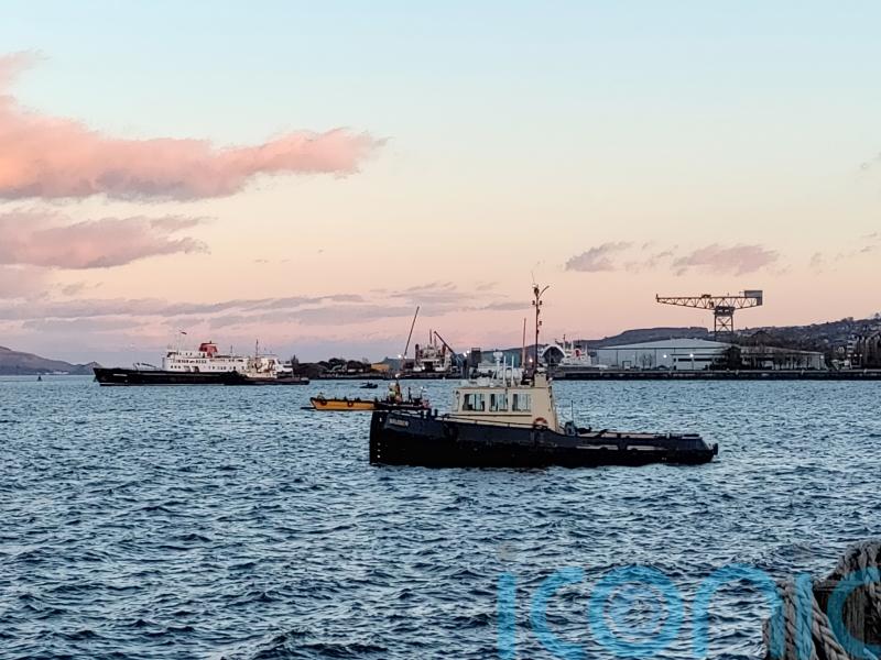 Rescue operation to resume after tugboat sinks near Greenock