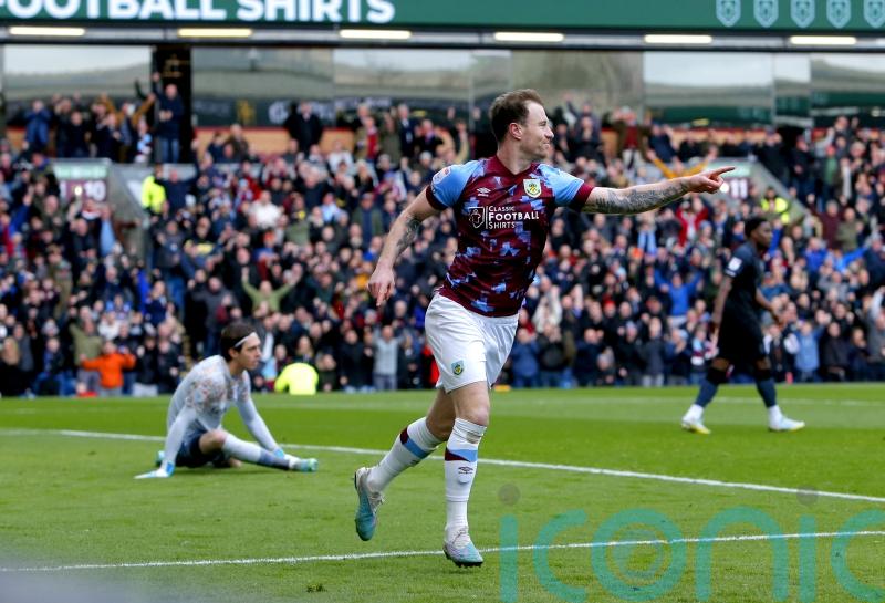 Burnley hammer Huddersfield to keep up promotion push