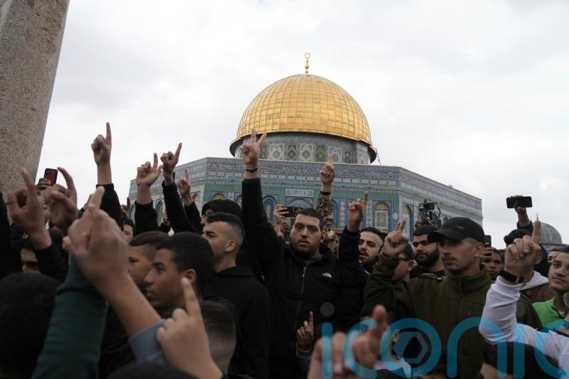 Palestinian and Israeli officials meet ahead of holy month as violence soars