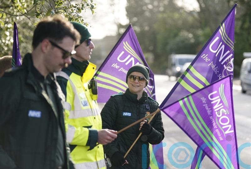 Health negotiations ‘do not mean the dispute is over’, says union