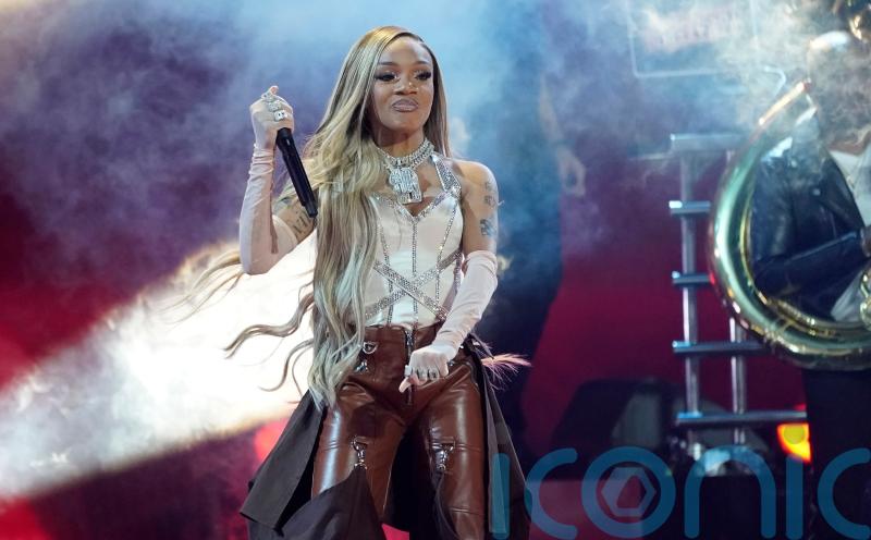 One dead and eight injured in US concert stampede