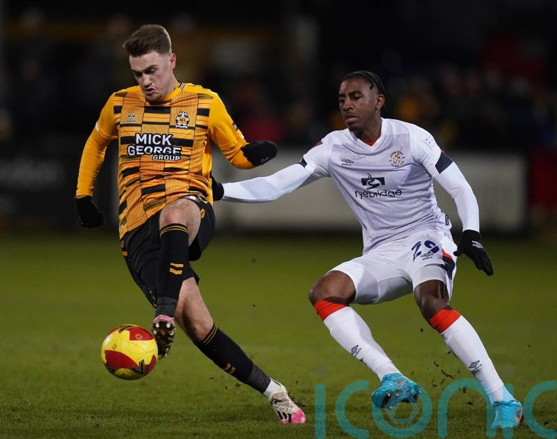 Cambridge and Morecambe draw in battle at the bottom
