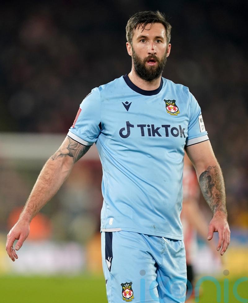 Ollie Palmer at the double as Wrexham go four points clear at top