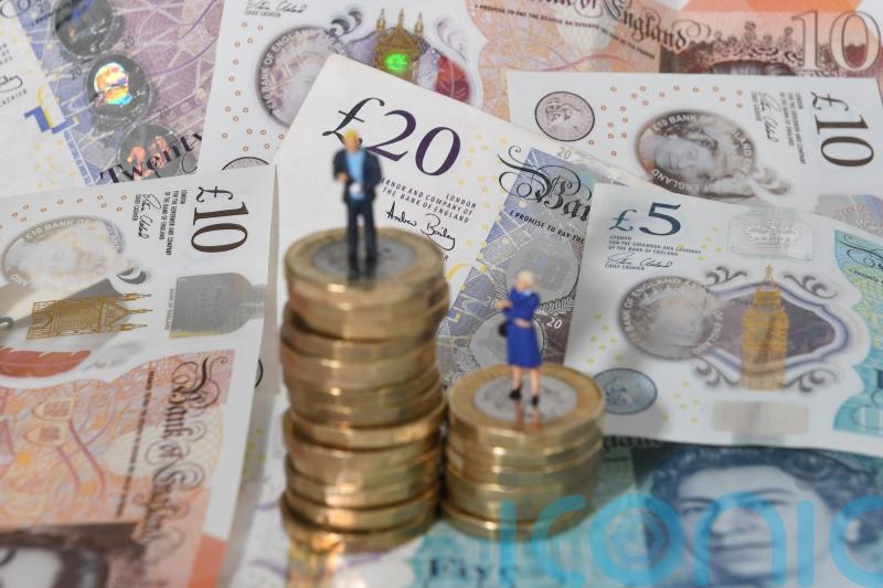 Gender gaps in pension incomes could persist for decades, says IFS