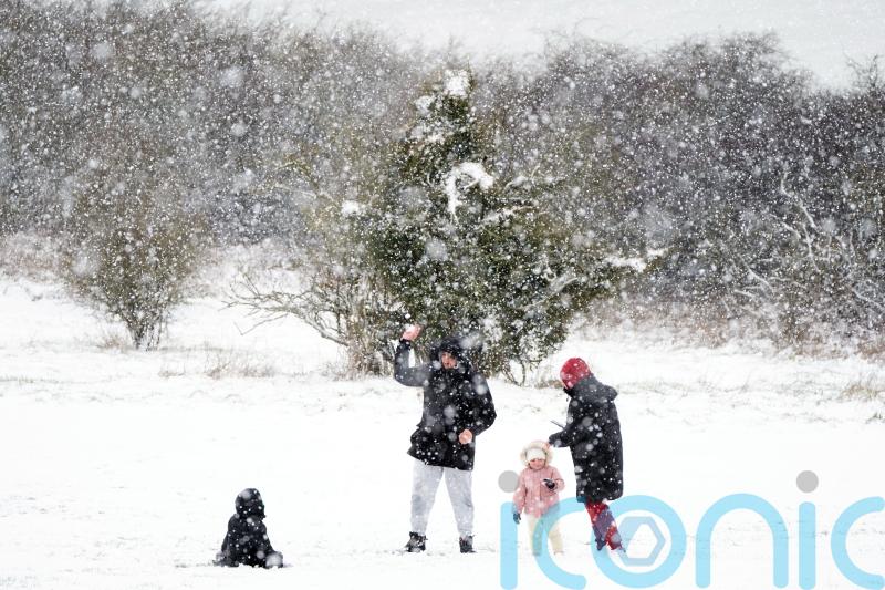 UK braces for strong winds bringing blizzard conditions and travel disruption