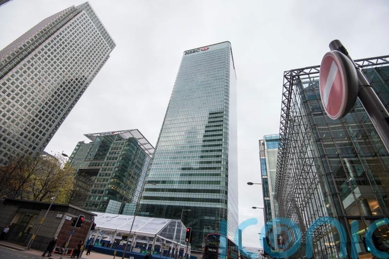 FTSE dips as global banking stocks tumble after Silicon Valley Bank collapse