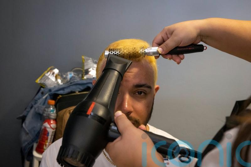 Puerto Rico breaks world record as baseball fans go blond