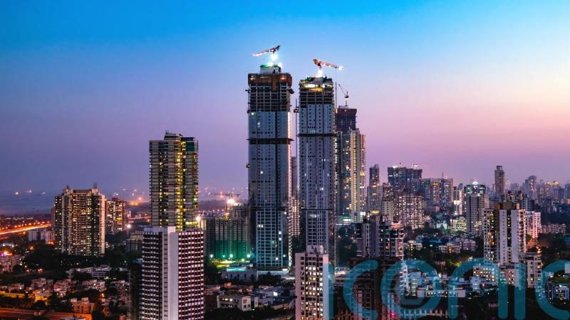 UK firms should look to trade abroad amid recession fears, Santander says