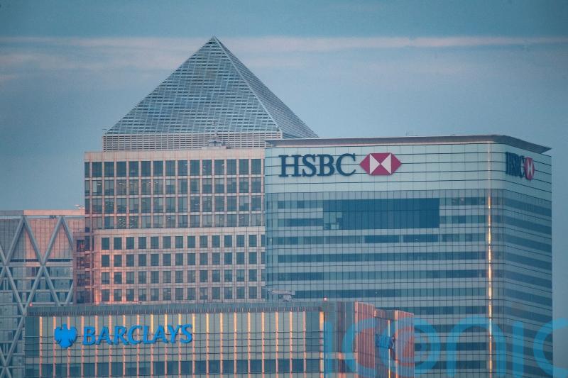 FTSE 100 slumps to lowest level this year as bank stock sell-off worsens
