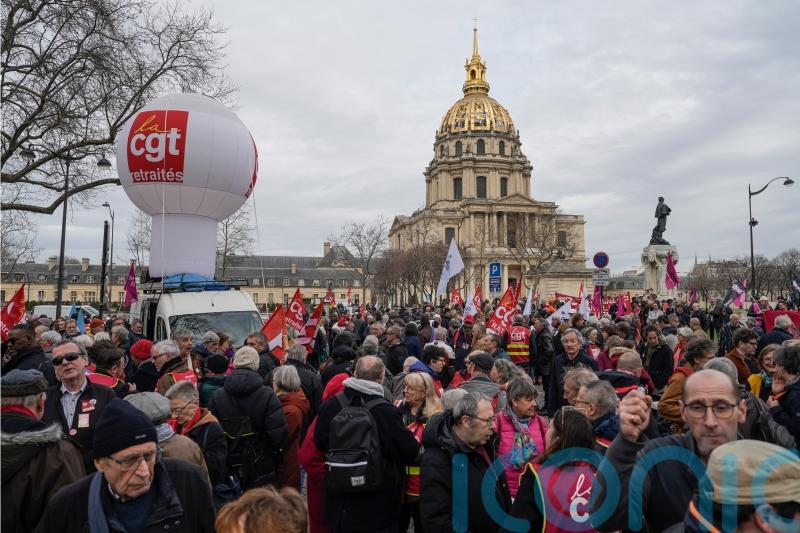 French government survives first no-confidence vote in pensions bill row