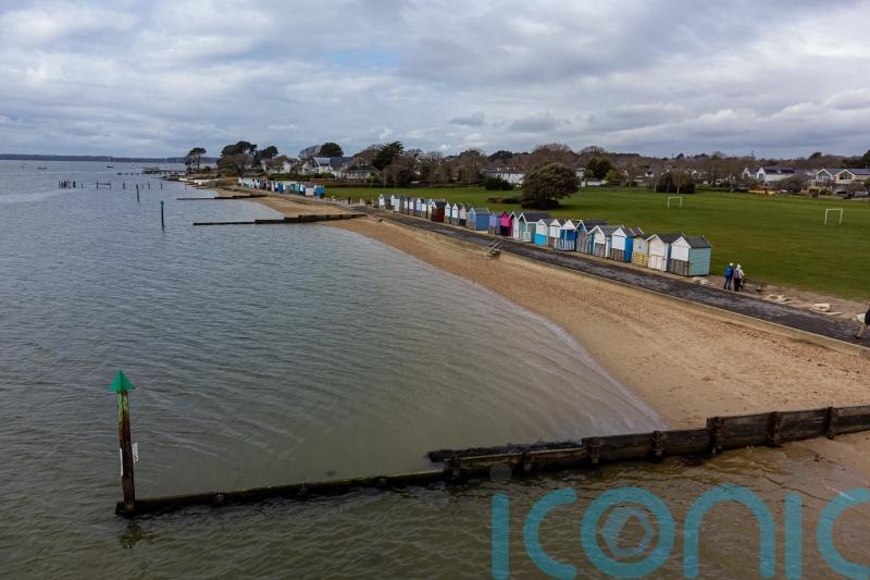 Government says investigation under way into Poole Harbour oil spill