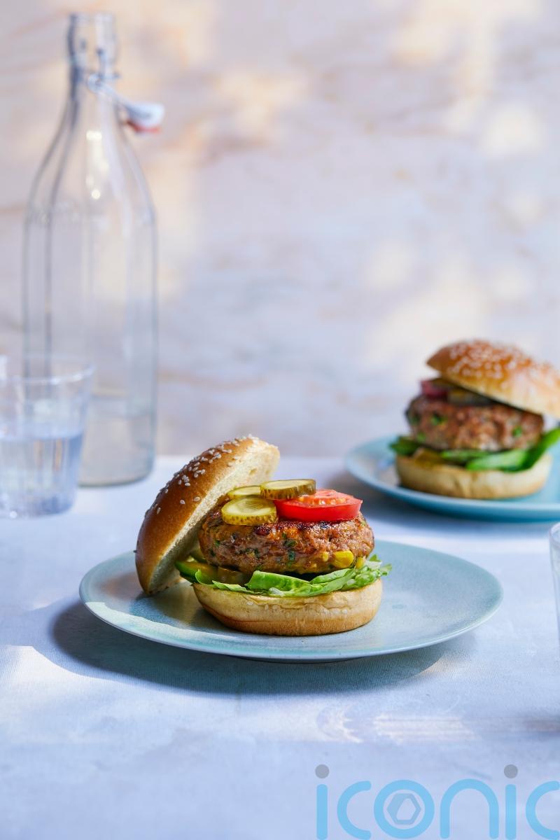 Tess Daly&rsquo;s turkey burger recipe