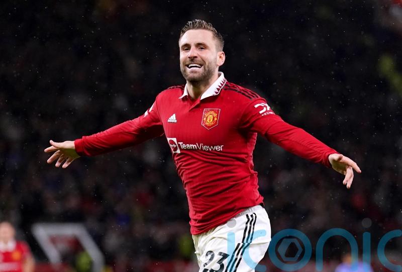 Luke Shaw close to signing new long-term deal with Manchester United
