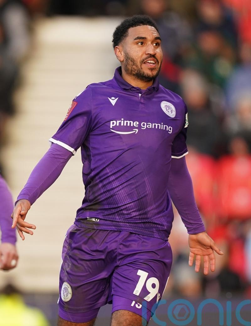 Jamie Reid leaves it late to secure point for Stevenage