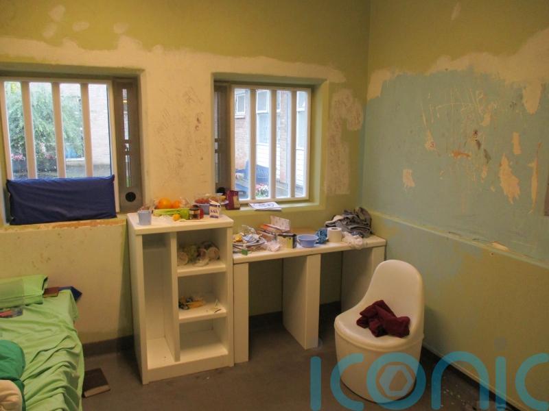 Prisoners unable to do basic tasks at weekends, inspectorate finds