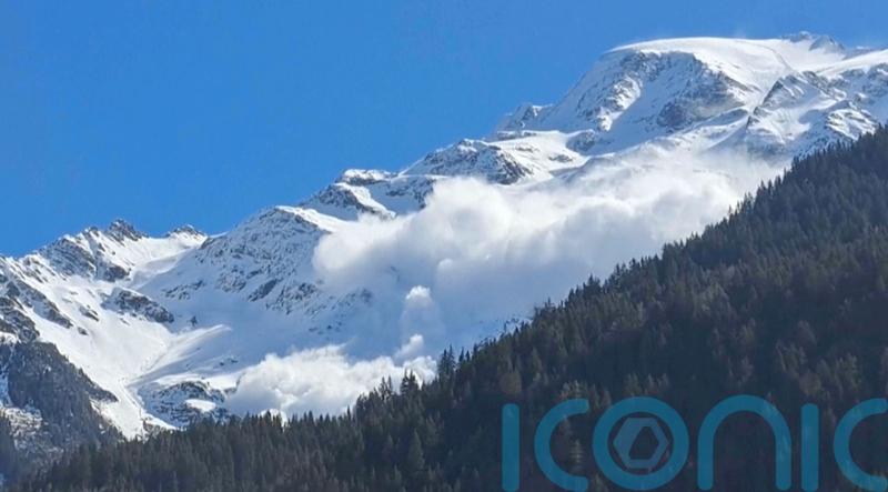 Death toll rises from avalanche in French Alps