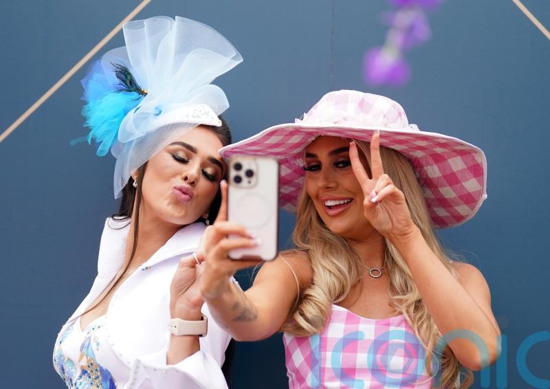 Aintree racegoers dress to impress despite relaxation of rules