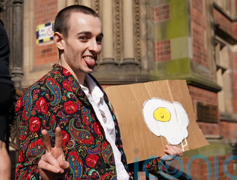 Man who threw eggs at the King convicted of threatening behaviour