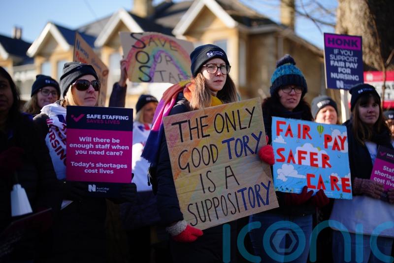Nurses announce fresh strike after rejecting Government’s latest pay offer