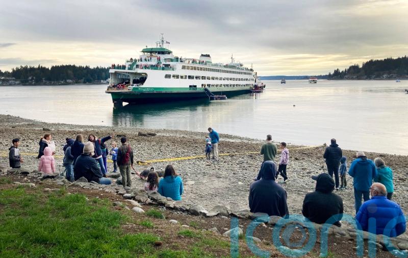 Ferry runs aground near Seattle