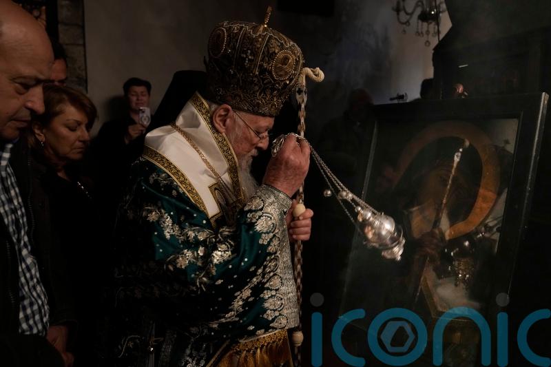 Orthodox patriarch marks Easter on Turkish island