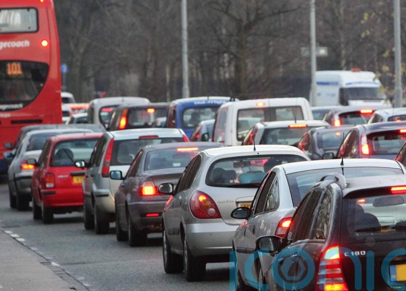 Cut driving by 20% to curb emissions, says think tank