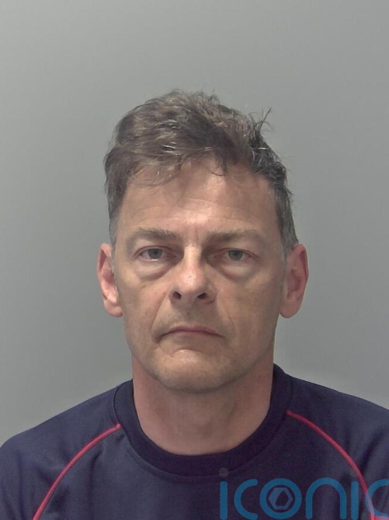 Father and son jailed for murder of thief who tried to open car doors