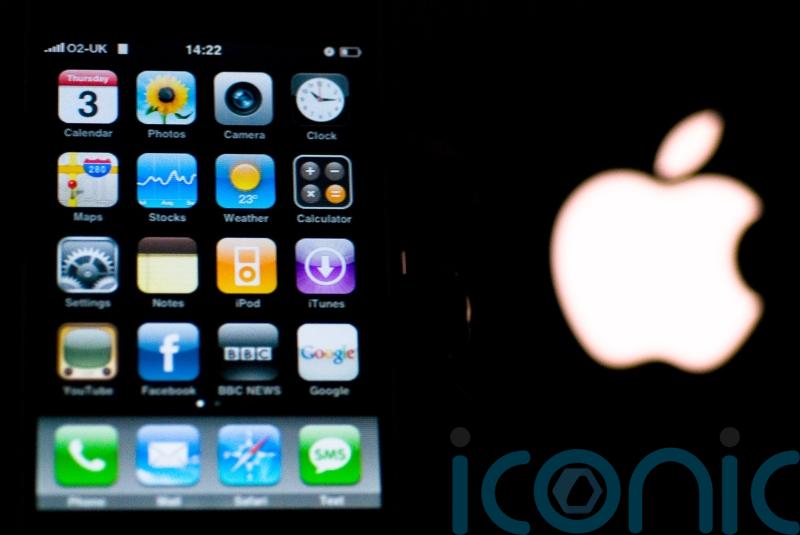 Apple and Google app stores ‘should have same legal duties as corner shops’