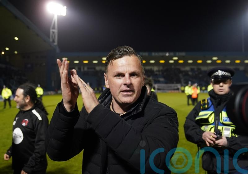 Richie Wellens hails group mentality as 10-man Leyton Orient beat Mansfield