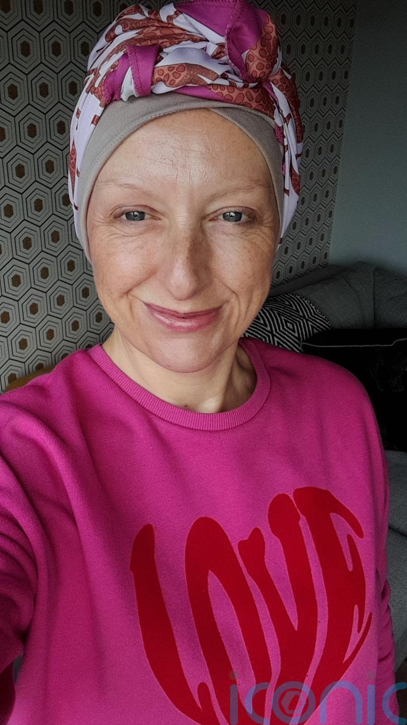 Scots woman appeals to ministers as report shows ovarian cancer delays