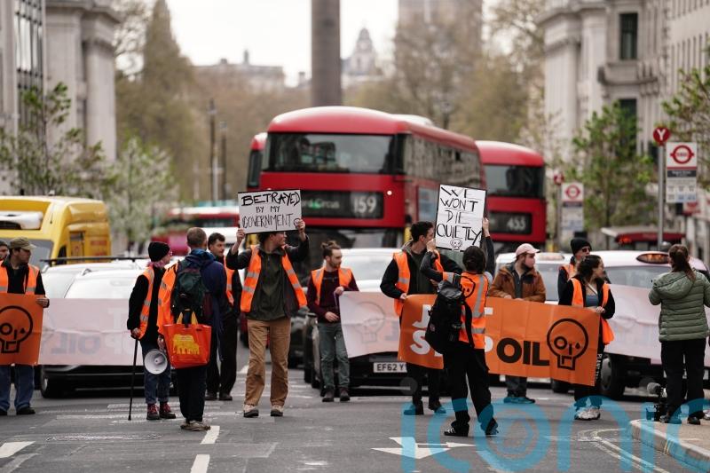 Police to get power to stop slow walking climate protests