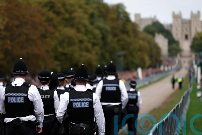 &lsquo;Lower tolerance&rsquo; for disruptive protests in Windsor during coronation &ndash; police