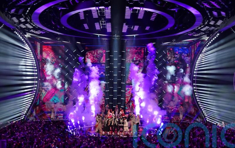 Eurovision grand final opens with appearances from Kate and Kalush Orchestra