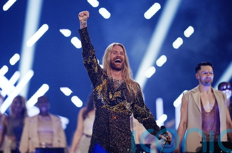 Sam Ryder brings on dancers with disabilities and prosthetics in Eurovision set
