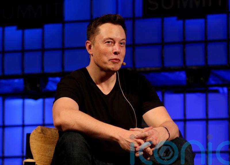 Elon Musk must still have his tweets approved by Tesla lawyer, court rules