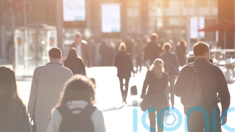 UK jobs market falters as unemployment rate rises and company payrolls shrink