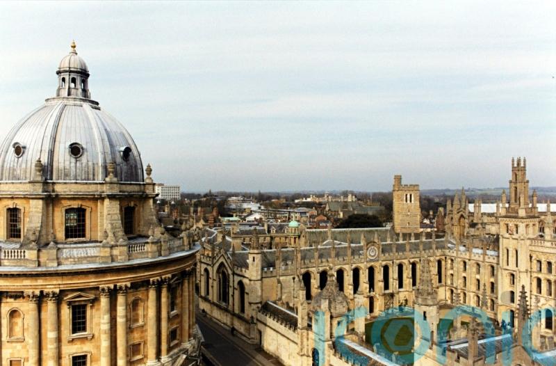 Oxford University drops Sackler name from buildings and staff posts after review
