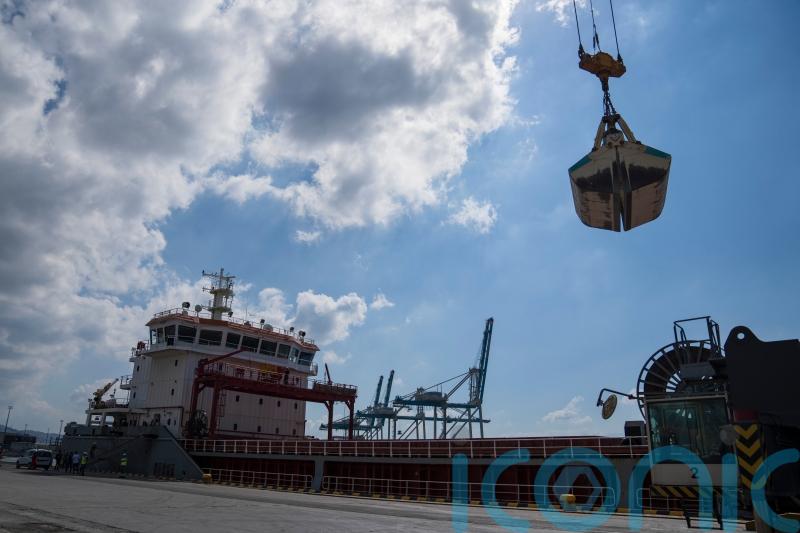 Russia agrees extension to allow Ukrainian wheat to be exported