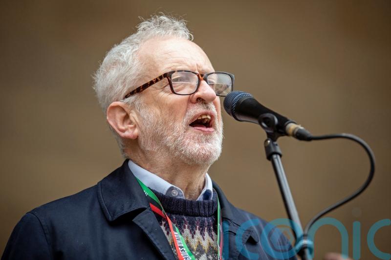 Jeremy Corbyn backed by Labour Party members in his Islington North seat
