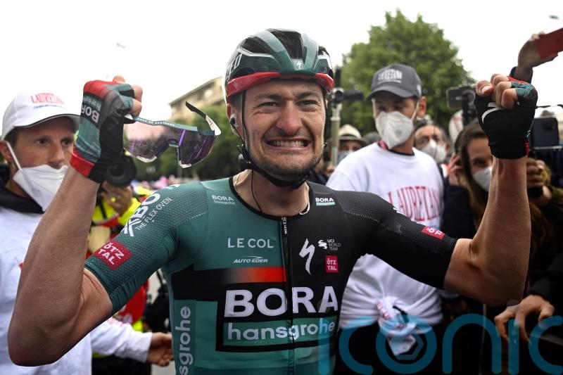 Nico Denz sprints to stage 12 win in Giro as Geraint Thomas retains narrow lead
