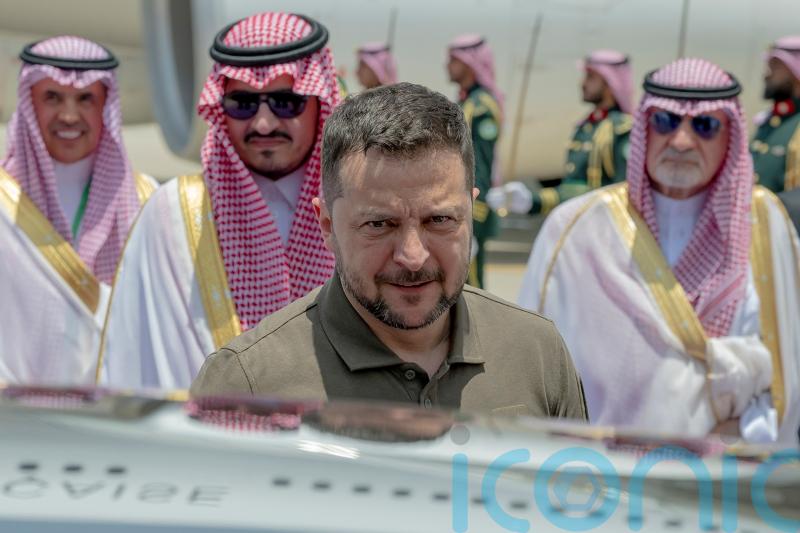 Ukrainian President to make surprise visit to Arab leaders’ summit