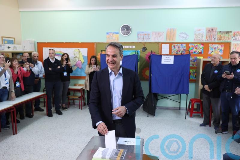 PM’s party has clear lead in Greece’s parliamentary elections – exit polls