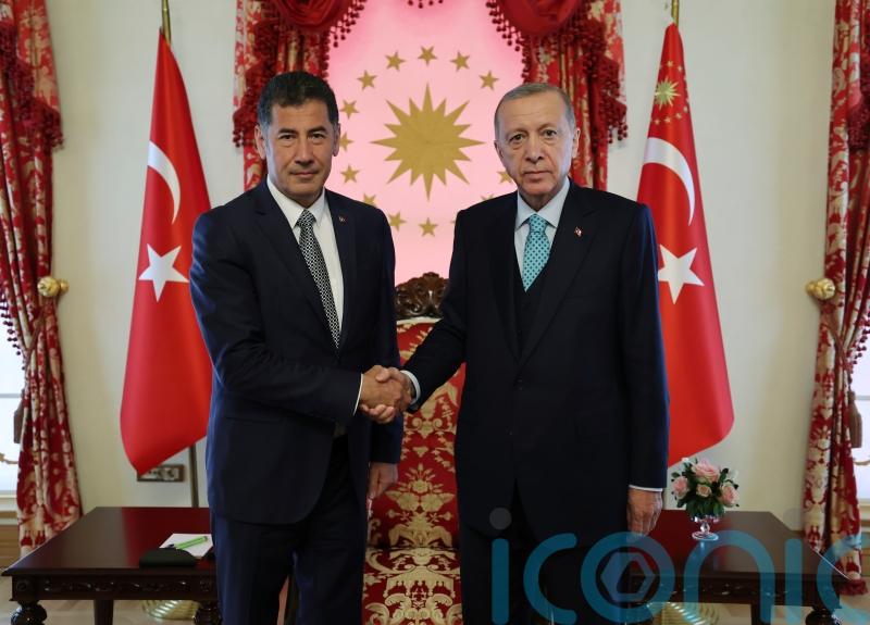 Erdogan wins endorsement for Turkish election run-off from third-place candidate