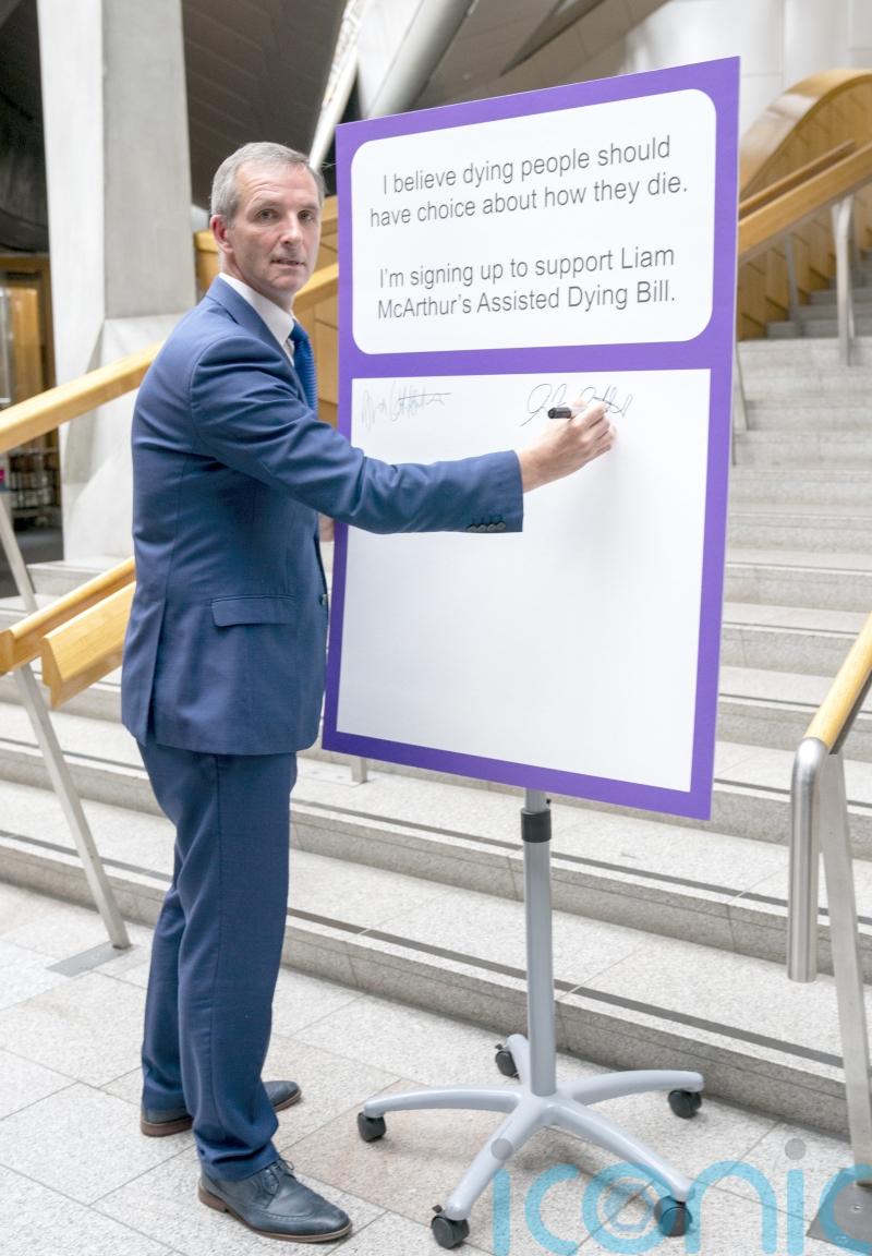 Church of Scotland votes to review opposition to assisted dying