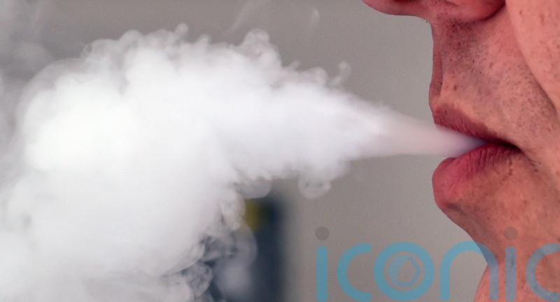 Paediatricians join calls for outright ban on single-use vapes
